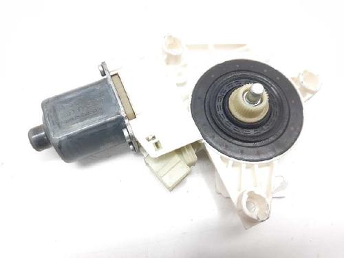 Right rear window motor MERCEDES-BENZ C-CLASS (W204) C 200 CDI (204.007, 204.006) | BP5842949E22 