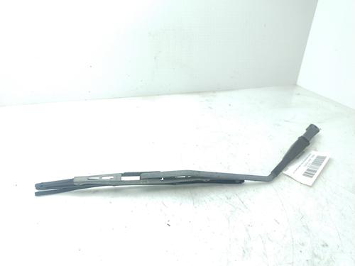 Bagrudeviskerarm SUZUKI JIMNY Closed Off-Road Vehicle (SN) 1.3 (SN413) (86 hp) 30204233