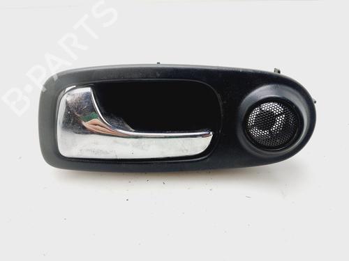 Venstre fortil invendig håndtag CHEVROLET LACETTI (J200) 2.0 D (121 hp) 29408542