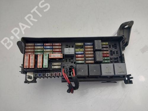 Used Fuse box Fuse box MERCEDES-BENZ M-CLASS (W164) ML 280 CDI 4-matic (164.120) (190 hp) 39139370 39139370