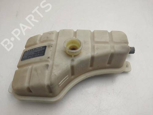 expansion-tank-kia-sorento-i-jc-2002-2003-2004-2005-2006-2007-2008-2009-2010-2011-40182195 main image