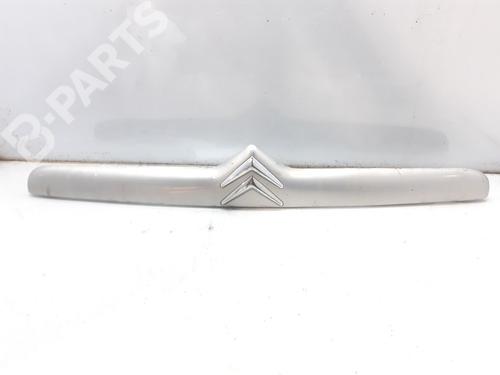 Used Tailgate handle Tailgate handle CITROËN XSARA Coupe (N0) 1.9 D (70 hp) 9181285 9181285