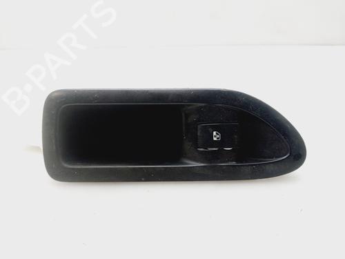 Used Right front window switch RENAULT LAGUNA II (BG0/1_) [2001-2007]  32865554