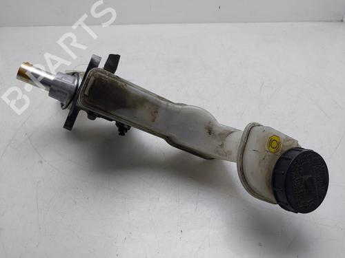 Used Brake master cylinder Brake master cylinder 38049549 38049549