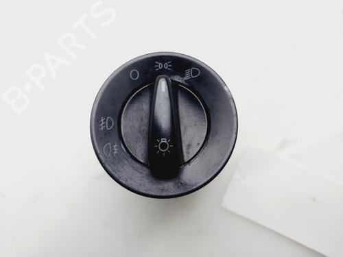 Used Headlight switch SKODA OCTAVIA I (1U2) [1996-2010]  31210216