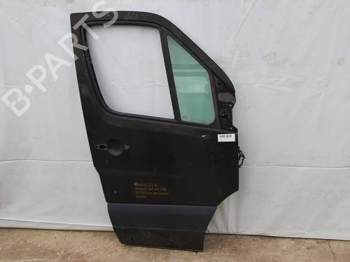 Right front door VW CRAFTER 30-50 Van (2E_) 2.0 TDI | BP9742870C3 
