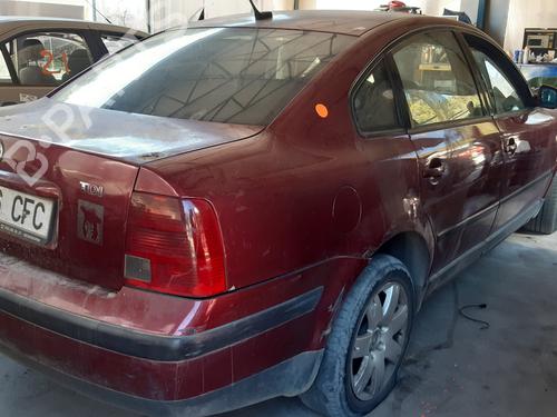 Left mirror VW PASSAT B5 (3B2) 1.9 TDI | BP10140874C26 