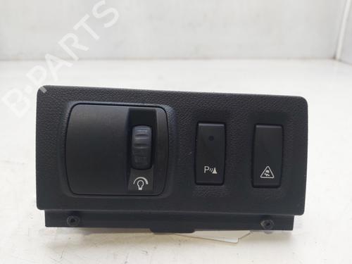 Used Switch RENAULT LAGUNA III (BT0/1) 2.0 dCi (BT01, BT08, BT09, BT0E, BT0K, BT12, BT1C, BT1D,... (150 hp) 18145771