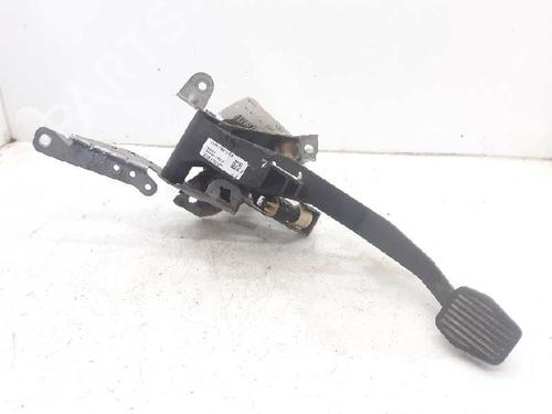 Used Clutch pedal FORD TOURNEO CONNECT / GRAND TOURNEO CONNECT V408 MPV 1.5 TDCi (101 hp) 8765734