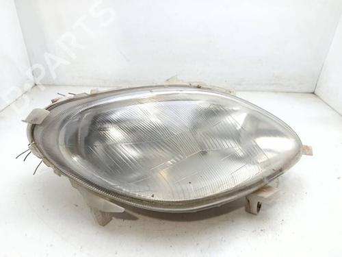 Used Right headlight Right headlight SMART CITY-COUPE (450) 0.8 CDI (S1CLC1, 450.300, 450.301, 450.302, 450.303,... (41 hp) 40185932 40185932