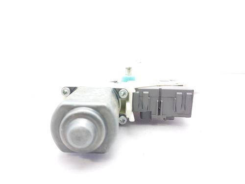 Right front window motor LAND ROVER DISCOVERY III (L319) 2.7 TD 4x4 | BP12601647E20 