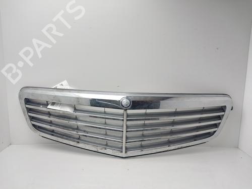 Used Grille MERCEDES-BENZ C-CLASS (W204) [2007-2015]  31932595