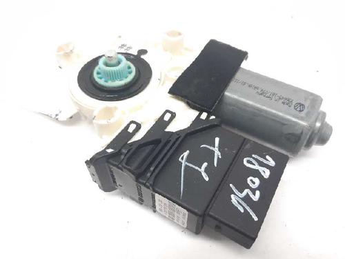Left rear window motor SEAT ALTEA (5P1) 2.0 TDI 16V 4WD | BP5257961E23