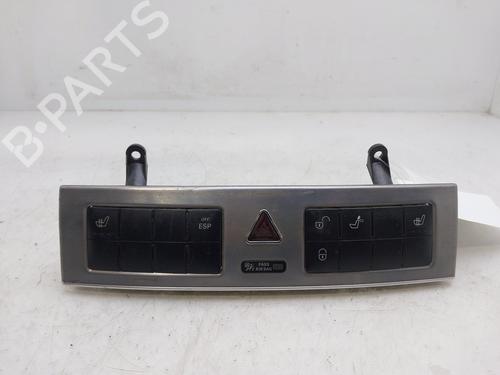 Used Warning switch MERCEDES-BENZ C-CLASS (W203) C 200 CDI (203.004) (116 hp) 19692273