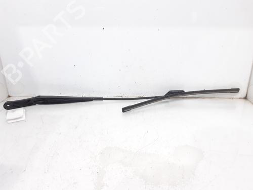 Front windshield wiper arm VW PASSAT B6 (3C2) 2.0 TDI | BP7009577C143 