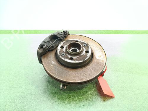 Used Left front steering knuckle RENAULT CLIO IV (BH_) [2012-2021]  32852284