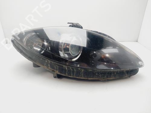 Right headlight SEAT LEON (1P1) 2.0 TDI | BP32036385C29 