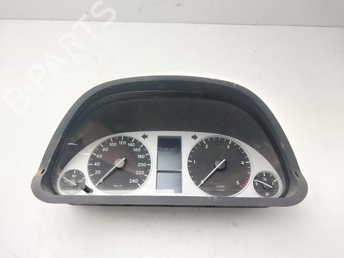 Used Instrument cluster MERCEDES-BENZ B-CLASS Sports Tourer (W245) [2005-2011]  32495045