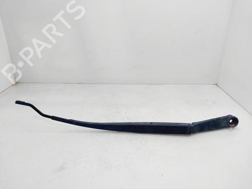 Used Front windshield wiper arm KIA SPORTAGE III (SL) 1.7 CRDi (116 hp) 20107797