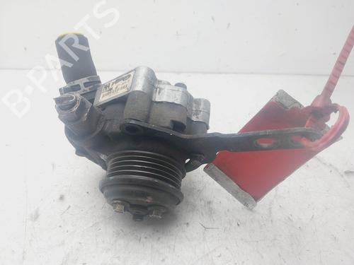 Steering pump FORD MONDEO III Saloon (B4Y) 2.0 16V TDDi / TDCi XS713A674BF |