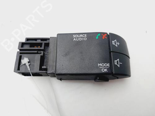 switch-renault-clio-iv-bh_-2012-2013-2014-2015-2016-2017-2018-2019-2020-2021-32042729 main image