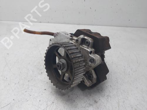 Used Injection pump RENAULT MEGANE II Saloon (LM0/1_) 1.9 dCi (LM0G, LM1G, LM2C) (120 hp) 31096902
