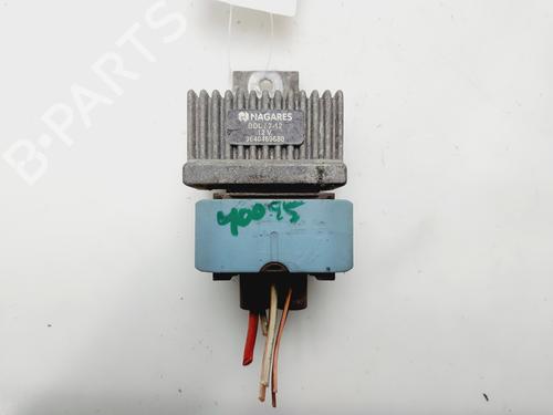 Used Electronic module RENAULT GRAND SCÉNIC II (JM0/1_) 1.5 dCi (JM1E) (106 hp) 30401925