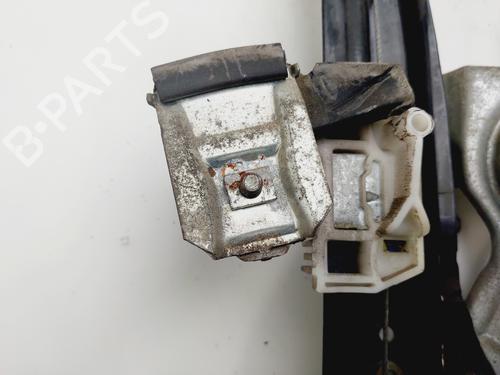 Alzavetro anteriore sinistro FORD FOCUS I (DAW, DBW) 1.6 16V | BP29748791C22