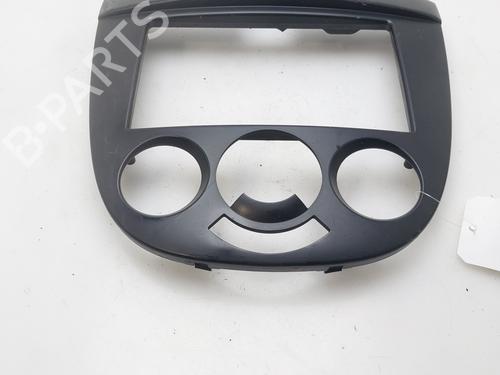 Console central DAEWOO LACETTI Hatchback (KLAN) 1.4 (95 hp) 18070470
