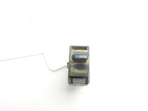 Used Right rear window switch Right rear window switch NISSAN PICK UP (D22) 2.5 TD 4WD (103 hp) 35805780 35805780