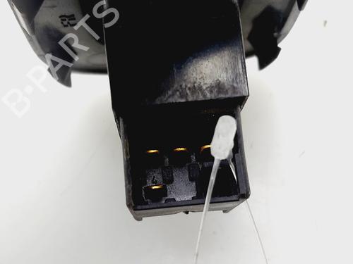 Right front window switch SEAT LEON (1M1) | BP30504267I26