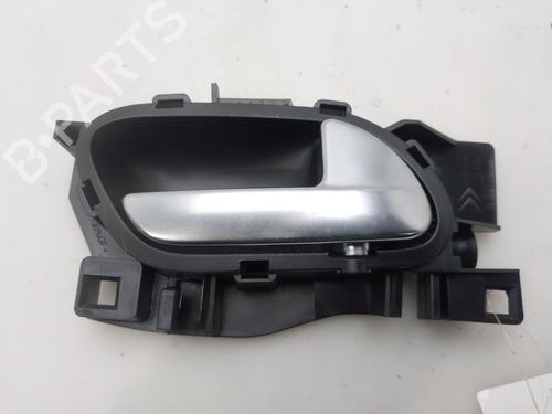 Used Front right interior door handle Front right interior door handle PEUGEOT 208 I (CA_, CC_) 1.6 HDi (114 hp) 34459181 34459181