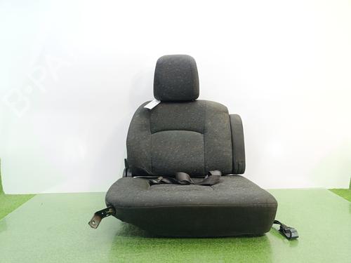 Siège arrière (3ème rangée) HYUNDAI H-1 / STAREX Bus (A1) 2.5 TD 4WD (101 hp) 31982168