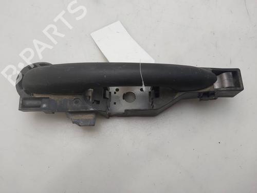 Højre bagtil udvendigt håndtag Højre bagtil udvendigt håndtag RENAULT CLIO III (BR0/1, CR0/1) [2005-2014] 39717771 39717771