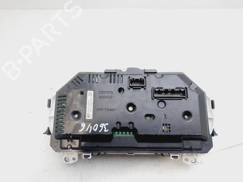 Instrument cluster TOYOTA YARIS (_P13_) | BP25870263C47