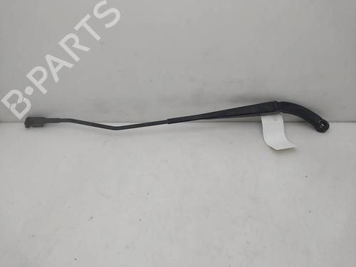 Used Front windshield wiper arm Front windshield wiper arm 39595842 39595842