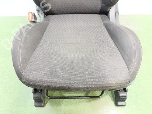 Left front seat KIA CARENS IV 1.7 CRDi | BP36753303C15 - Image 6