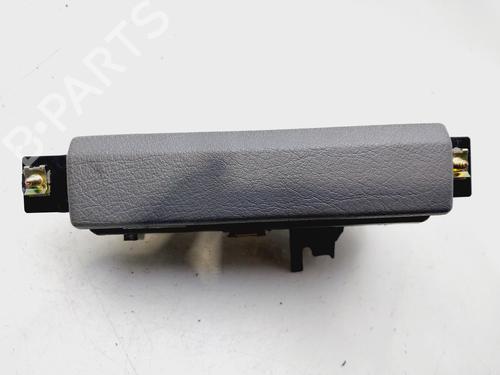 Cinzeiro BMW 5 (E34) 525 i 24V (192 hp) 31352490