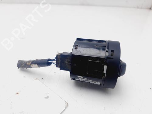 Switch TOYOTA HILUX VIII Pickup (_N1_) 2.4 D 4WD (GUN125_, GUN125R) | BP28411773I30 