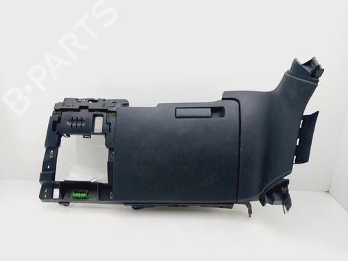 Used Glove box PEUGEOT 5008 (0U_, 0E_) [2009-2017]  31161798