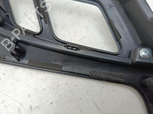 Middle console HYUNDAI i40 I (VF) 1.7 CRDi | BP31909181I22 