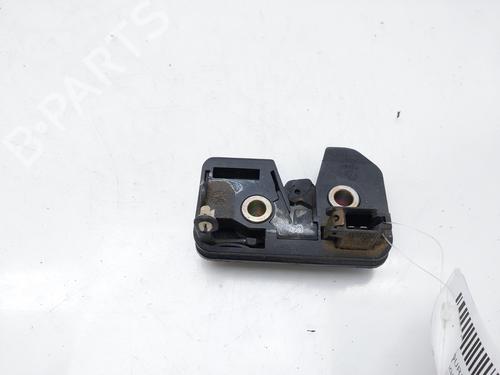 Used Tailgate lock VW POLO III (6N1) 50 1.0 (50 hp) 11274889