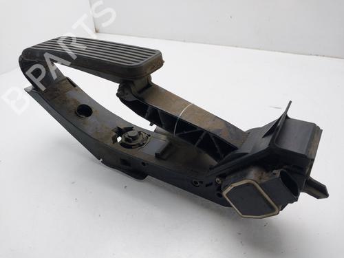 Pedal MERCEDES-BENZ S-CLASS (W220, V220) S 320 CDI (220.025, 220.125) | BP32436582I4