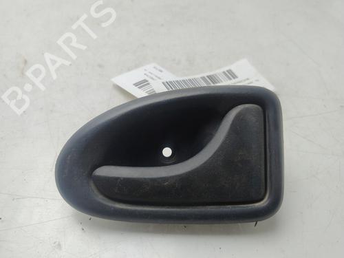 Used Front right interior door handle RENAULT MASTER II Van (FD) 2.5 dCi 100 (FD0U, FD0V) (99 hp) 28090074