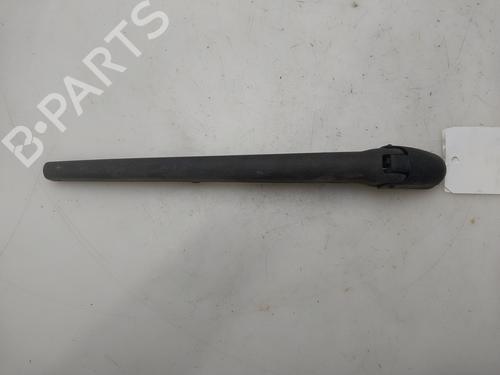 Used Rear windshield wiper arm Rear windshield wiper arm 38156644 38156644