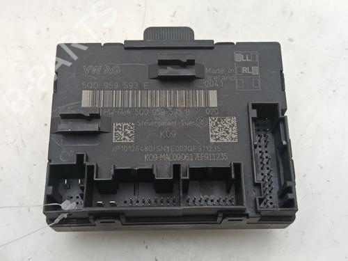 electronic-module-audi-a3-limousine-8vs-8vm-2013-2014-2015-2016-2017-2018-2019-2020-2021-32219492 main image