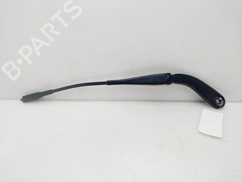 Used Front windshield wiper arm BMW 3 (F30, F80) 330 i (252 hp) 31809263