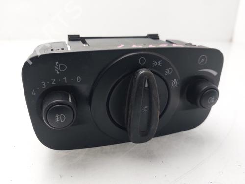 Used Headlight switch FORD MONDEO IV Turnier (BA7) 2.0 TDCi (140 hp) 32683666