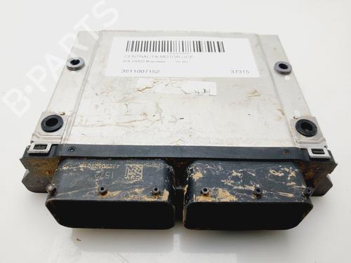 Used Engine control unit (ECU) KIA CEED (CD) [2018-2025]  25890064