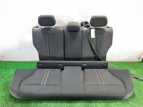 Rear seat BMW 1 (F21) 116 d (116 hp) 8727430